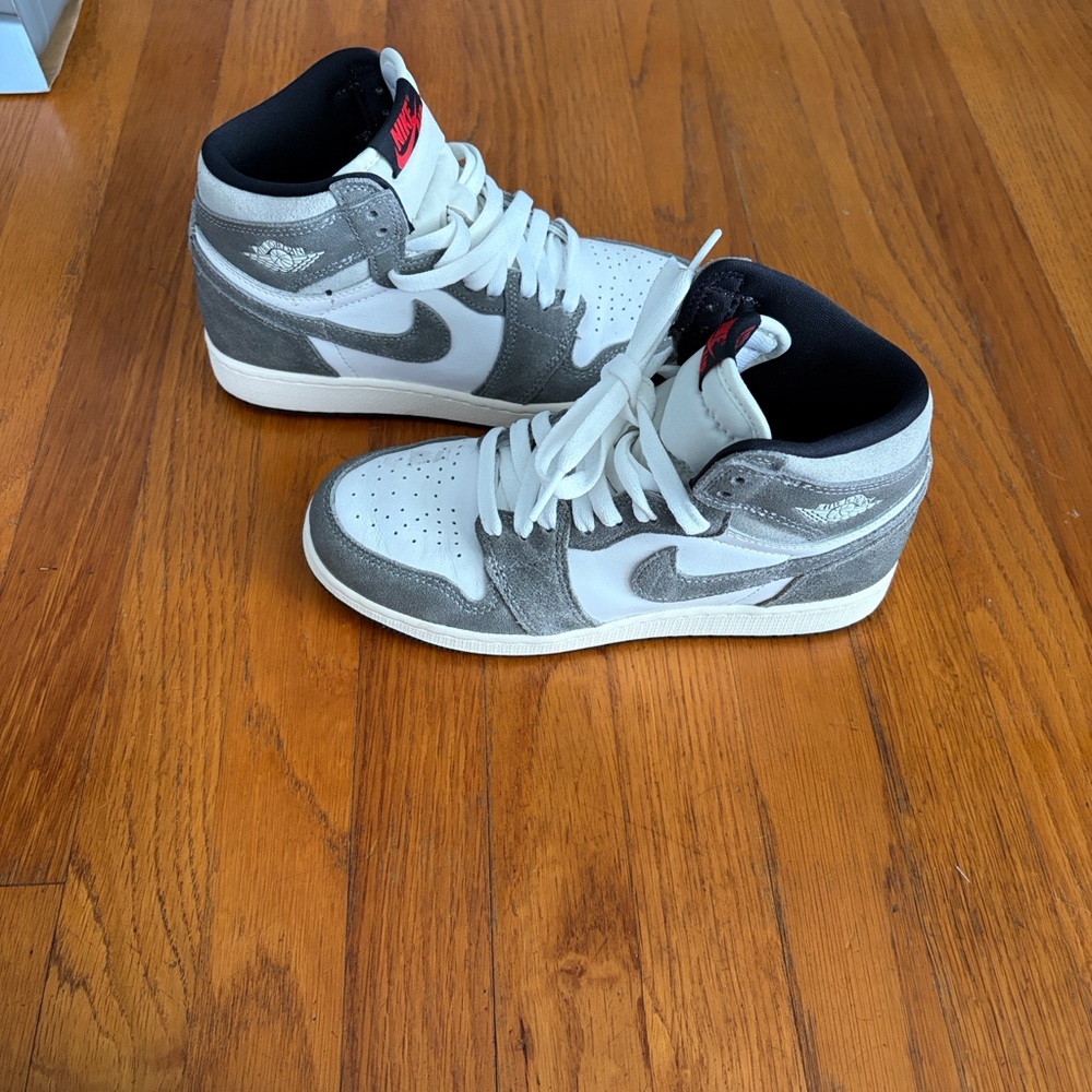 Nike Air Jordan 1 Retro High OG GS 'Washed Black' size 4.5Y